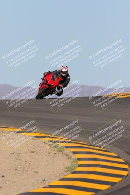 media/Oct-09-2022-SoCal Trackdays (Sun) [[95640aeeb6]]/Turns 9 and 10 (1050am)/